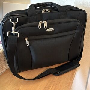 Samsonite 1910 Ez Scan Business Travel Case 17 In